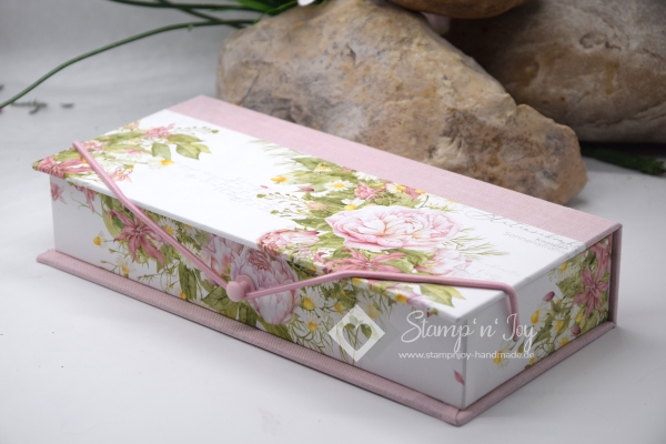 Stifte-Schachtel mit Klappdeckel ca. 21x10x4cm | Gänseblumenkranz floral | puderrosa | Art. Nr. 97040309